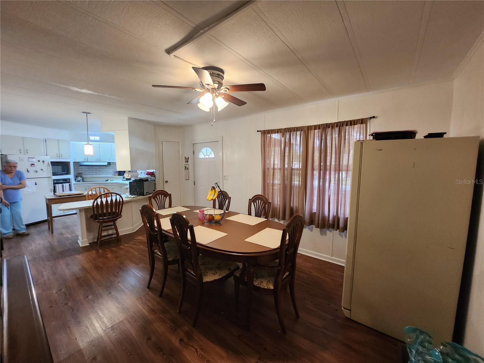 TWENTY-FOUR/THE TOWN/BELLEVIEW - Residential