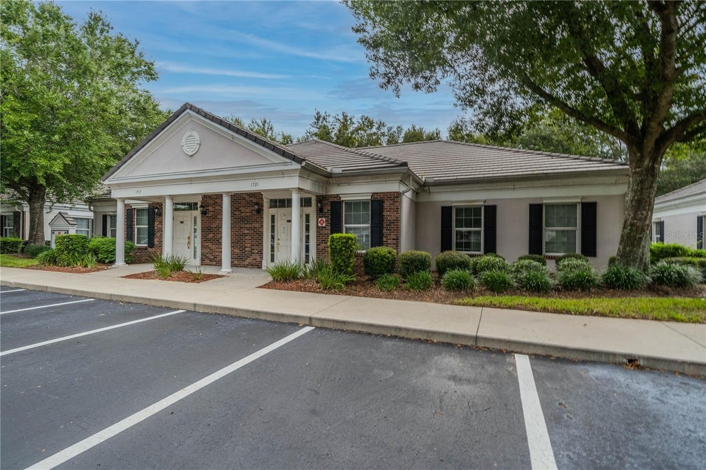 Photo of 1717 S Kings Avenue, Brandon, FL 33511 (MLS # TB8551781)