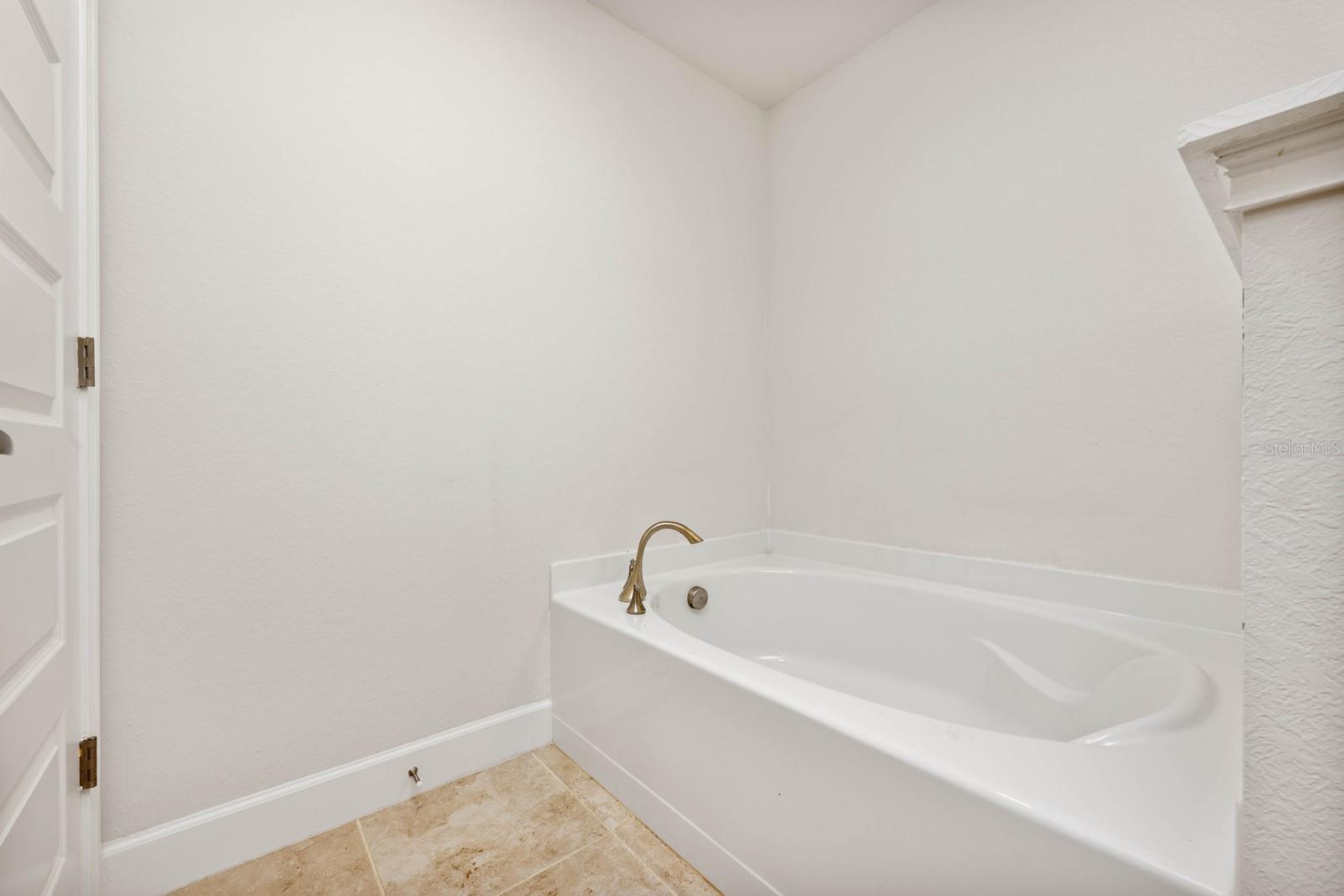 HORSE CREEK - Residential