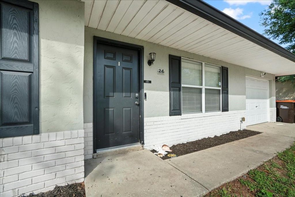 Photo of 24 Sapphire Way, Ocala, FL 34472 (MLS # GC538356)