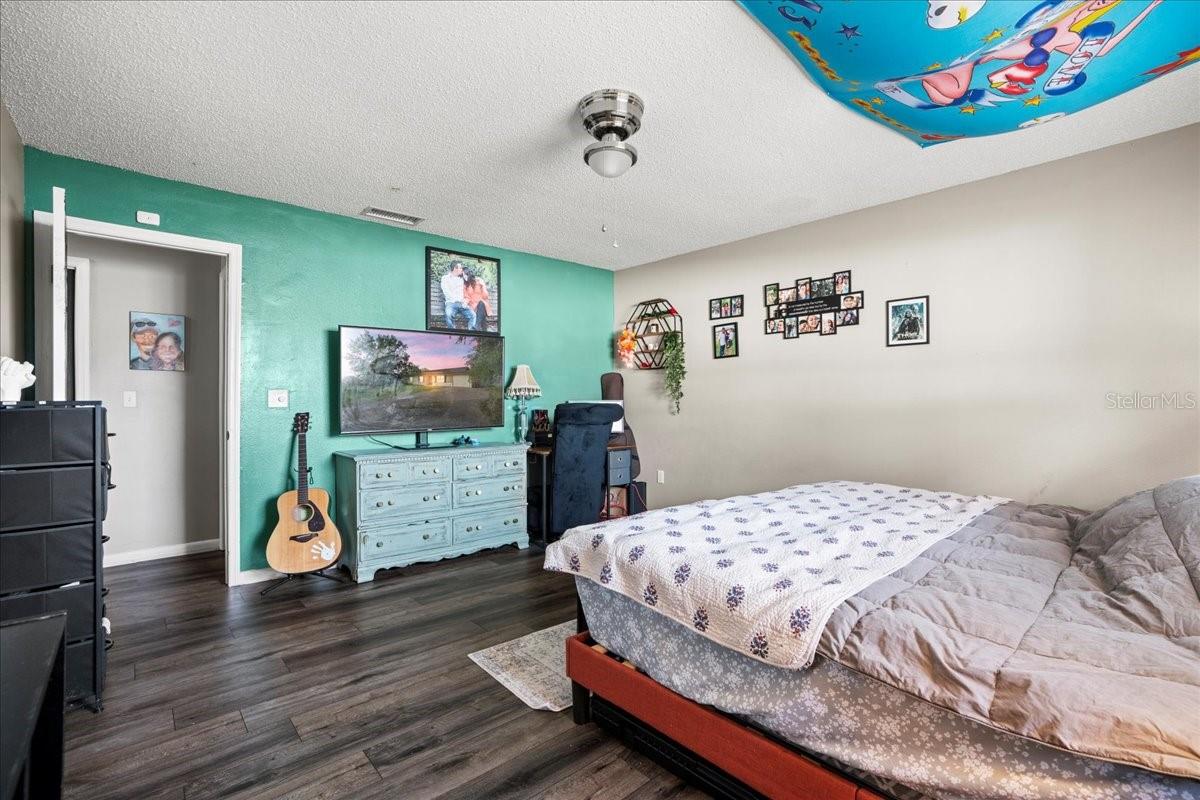 SILVER SPGS SHORES UN #43 - Residential