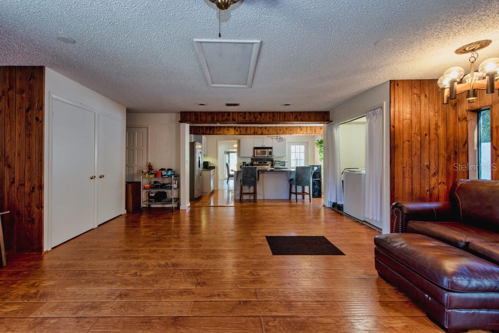 SAMPLES E E SUB - Residential