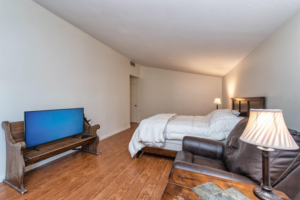 SAMPLES E E SUB - Residential