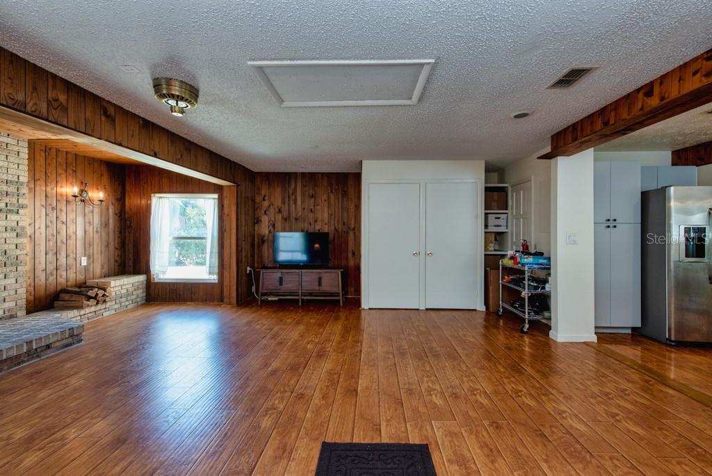 SAMPLES E E SUB - Residential