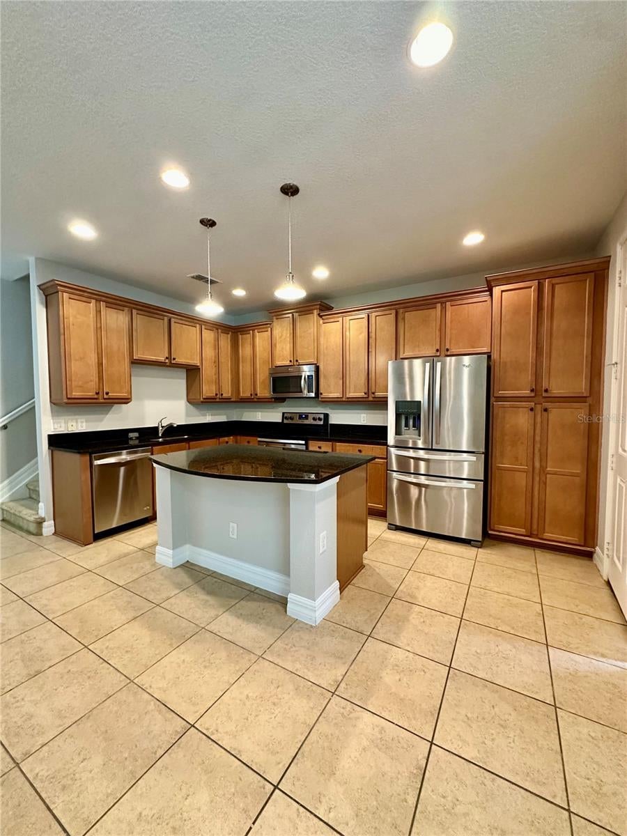 10083 EAGLE CREEK CENTER BOULEVARD