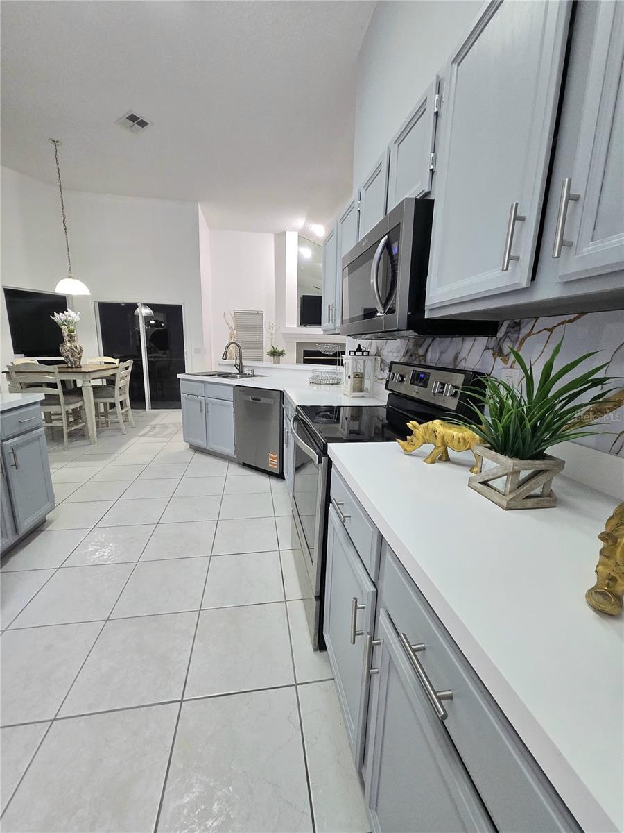 VILLAGES/WESLEY CHAPEL PH 1A - Residential Lease