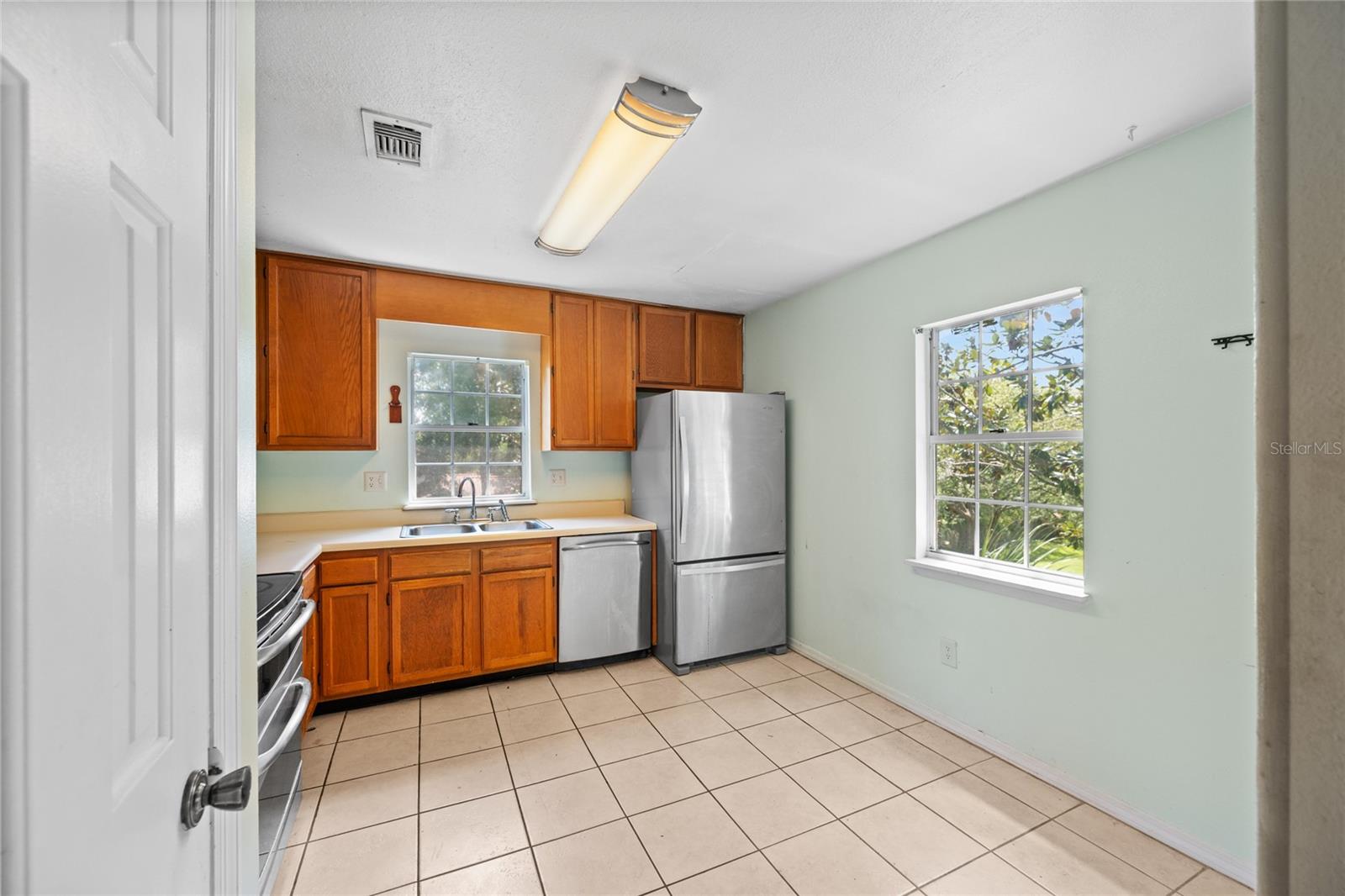 CLUBSIDE AT SABAL POINT A CONDO - Residential