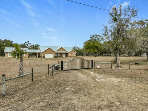 Tiny photo for 540 NW 165th Court Road, Dunnellon, FL 34432 (MLS # W7882387)
