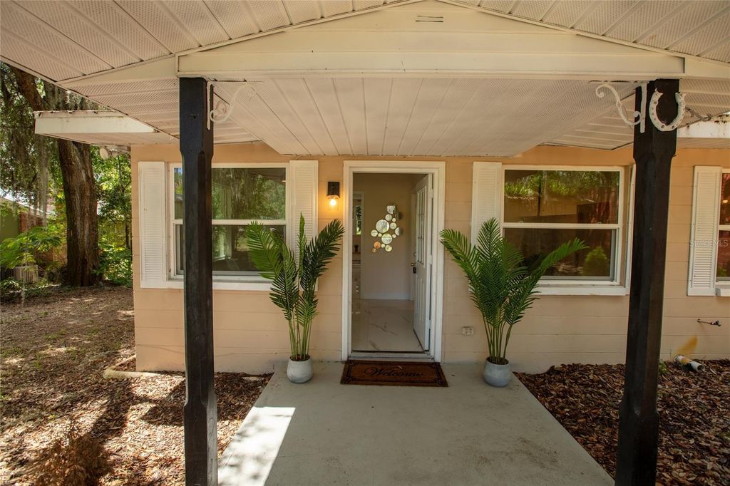 Photo of 111 2nd Street, Melrose, FL 32666 (MLS # GC542098)