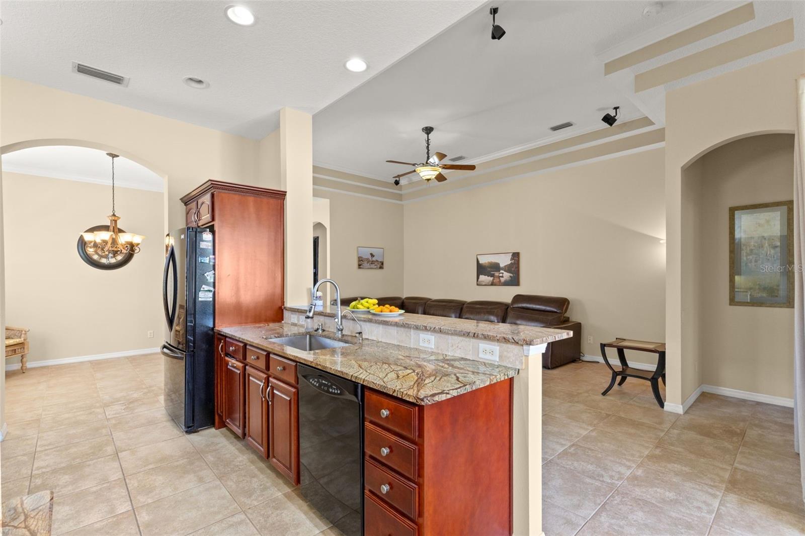 VILLAGES AT FOX HOLLOW PH 04 - Residential Lease