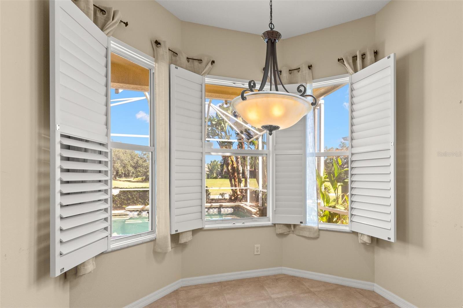 VILLAGES AT FOX HOLLOW PH 04 - Residential Lease