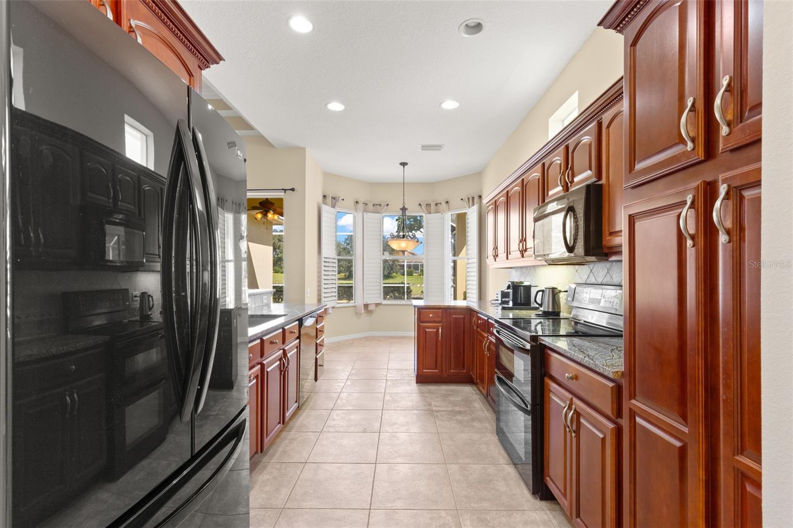 VILLAGES AT FOX HOLLOW PH 04 - Residential Lease