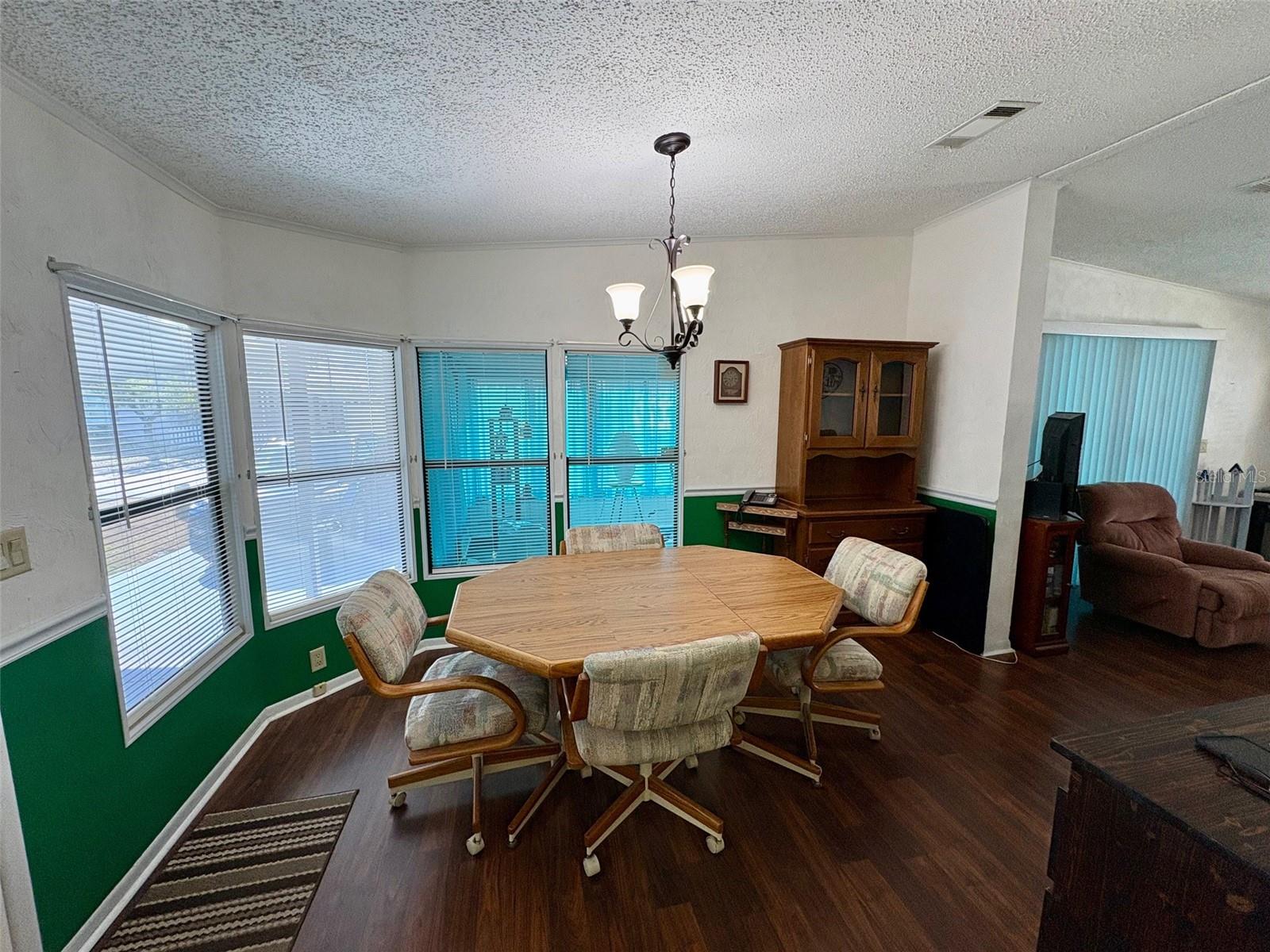 GARDEN GROVE OAKS - Residential