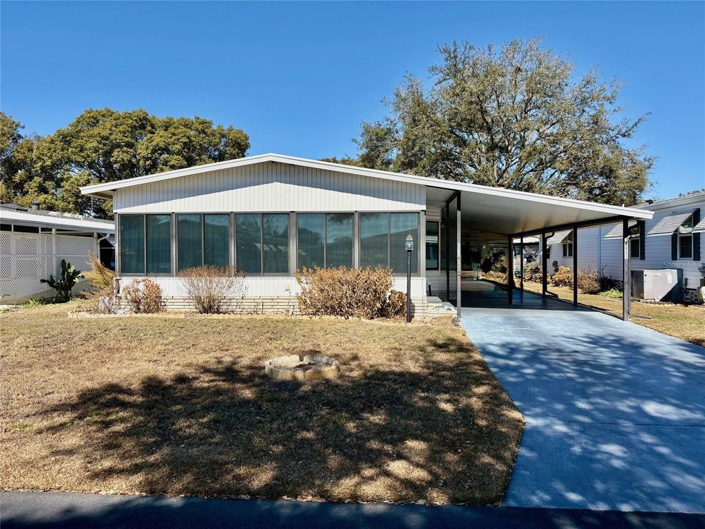 Photo of 6081 Southern Oaks Drive SE, Winter Haven, FL 33884 (MLS # L4959229)