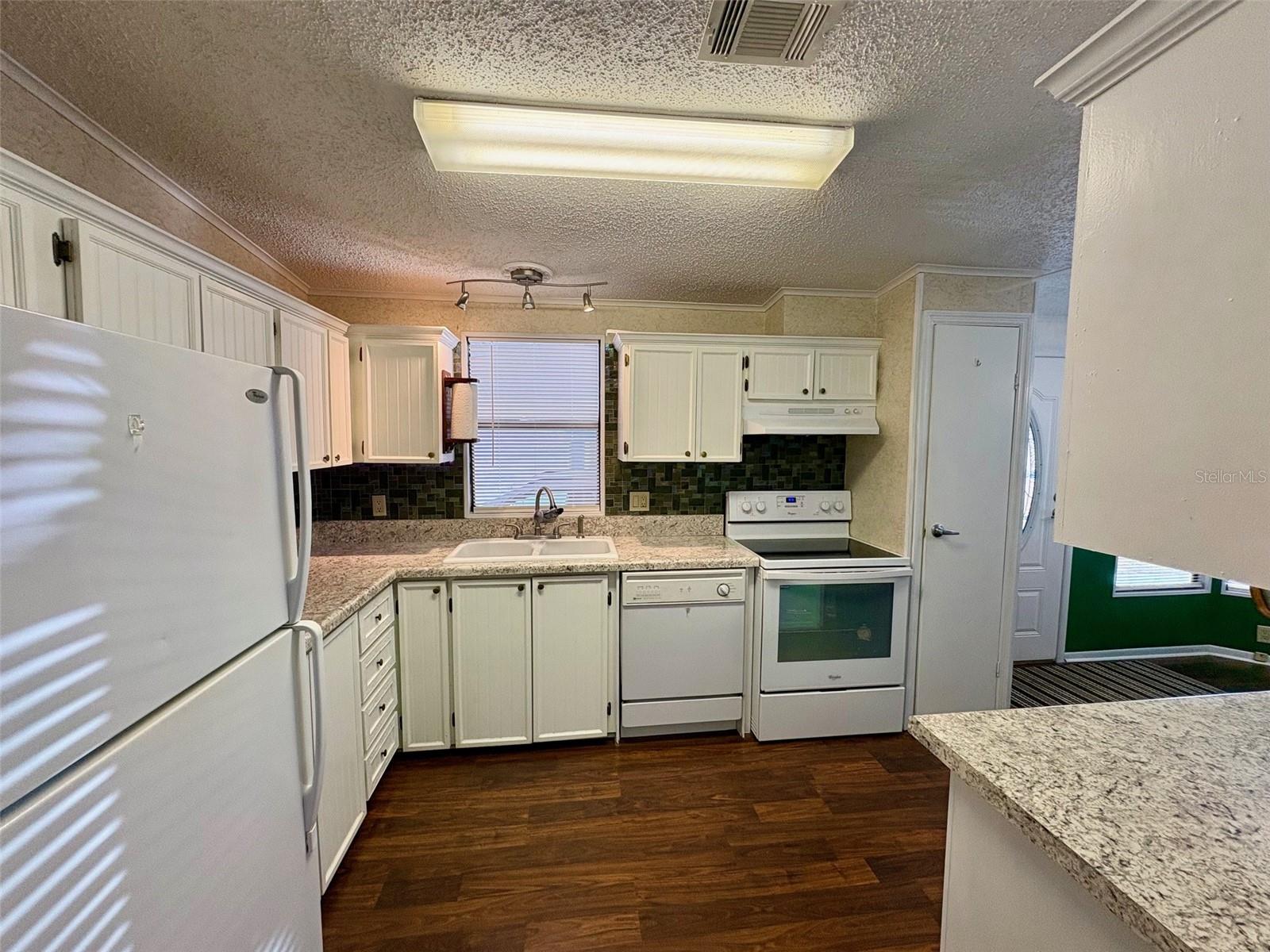 GARDEN GROVE OAKS - Residential