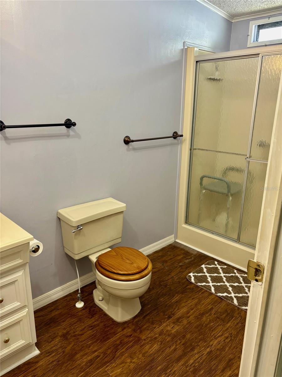 GARDEN GROVE OAKS - Residential