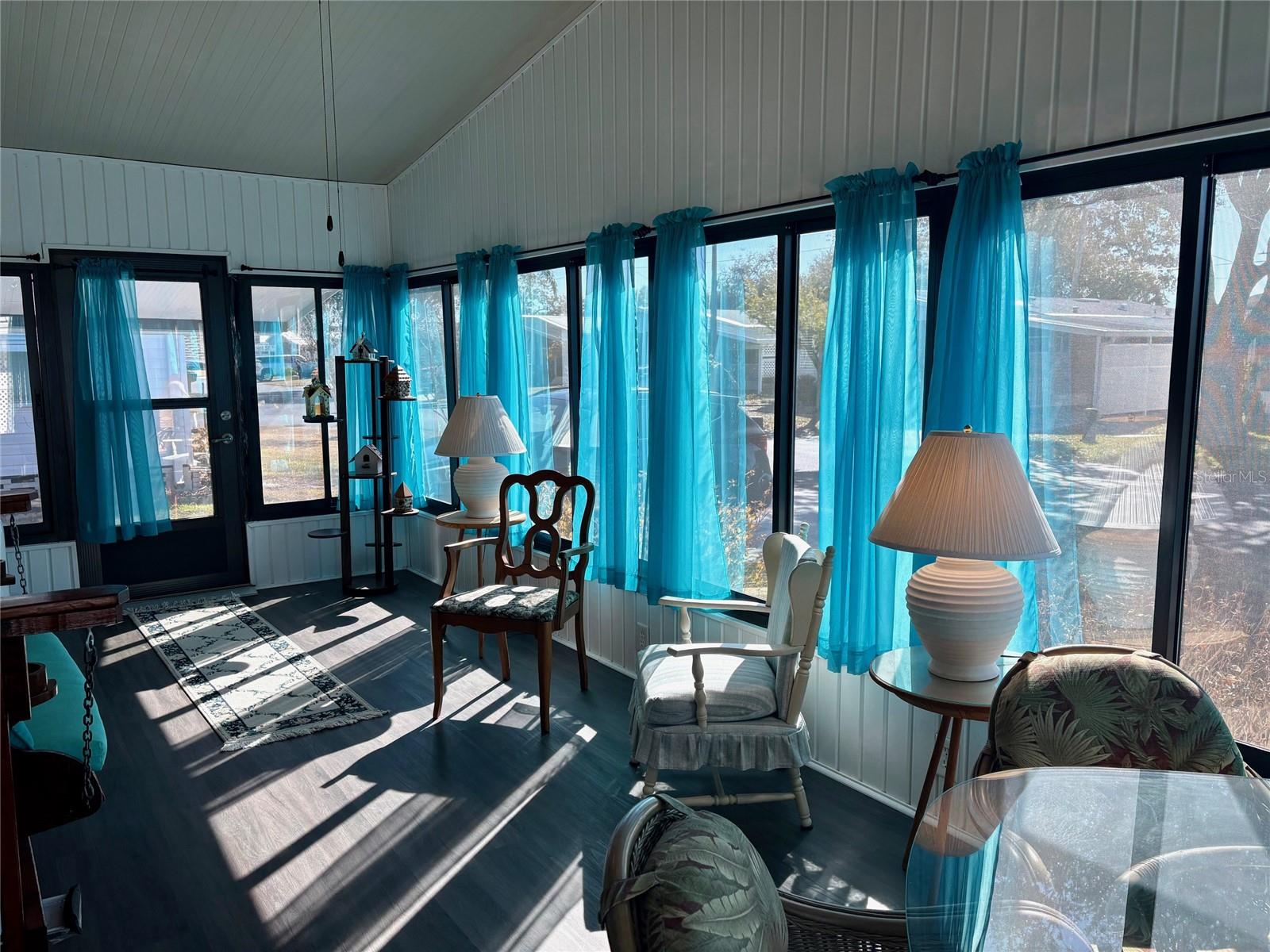 GARDEN GROVE OAKS - Residential