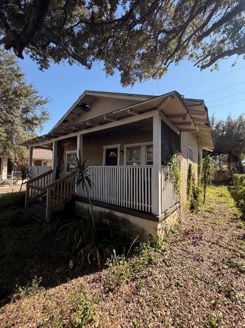 Photo of 3203 E Emma Street, Tampa, FL 33610 (MLS # TB8449000)