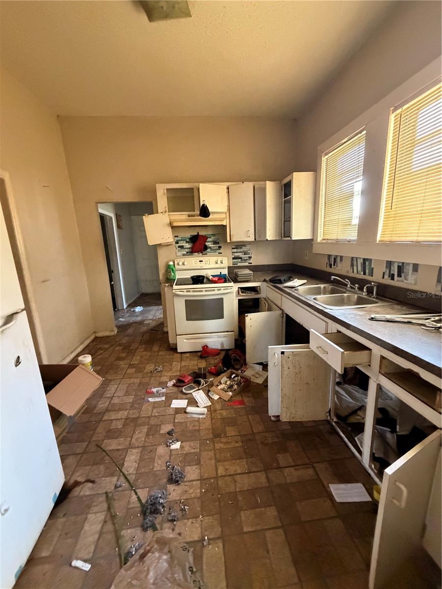 GROVE HILL HEIGHTS - Residential