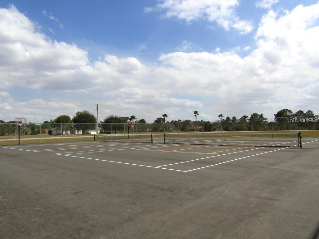 INDIAN LAKE ESTATES - Land