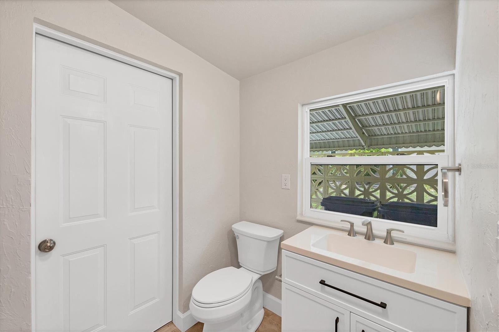 NOKOMIS ACRES - Residential