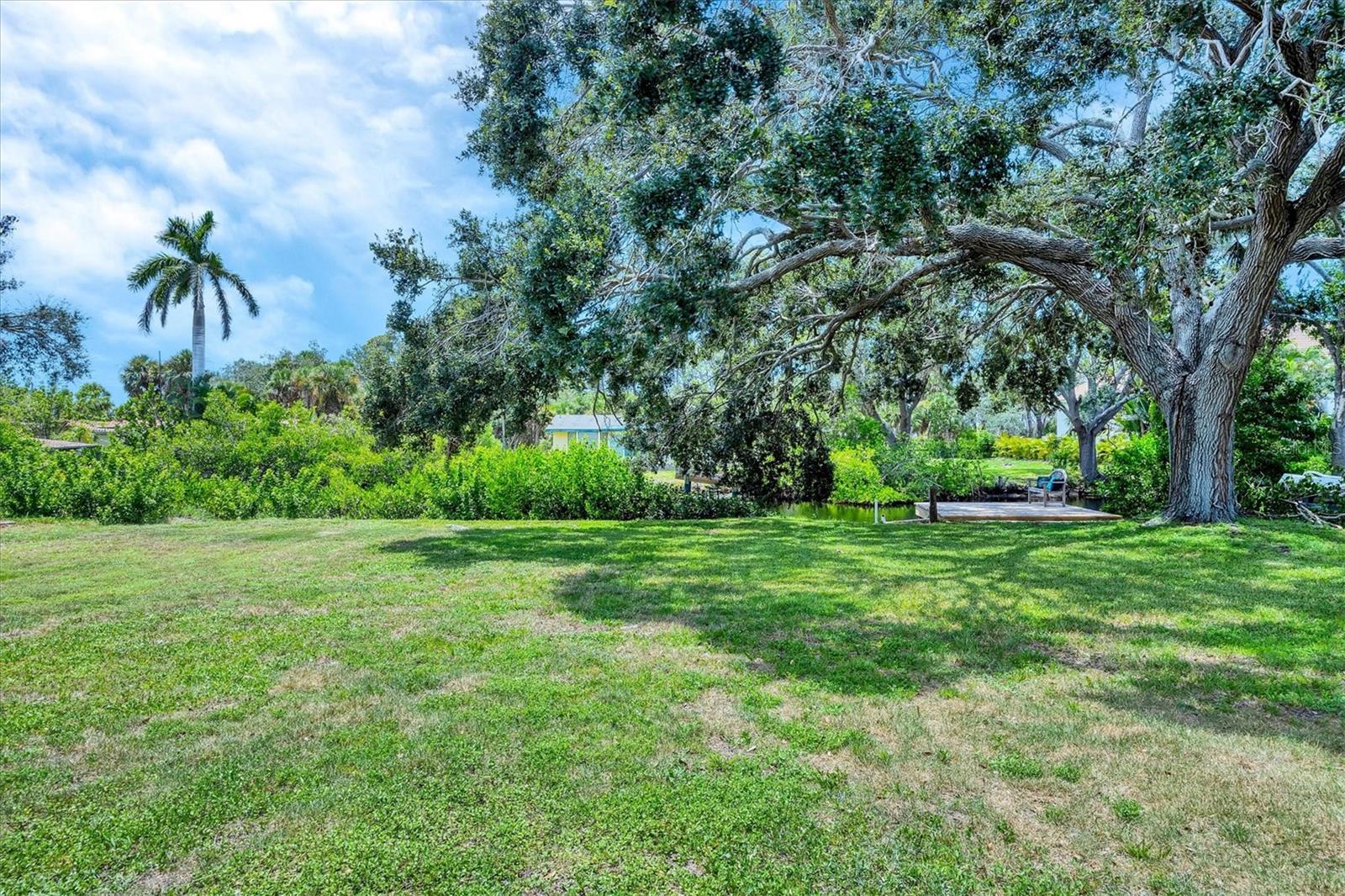 NOKOMIS ACRES - Residential