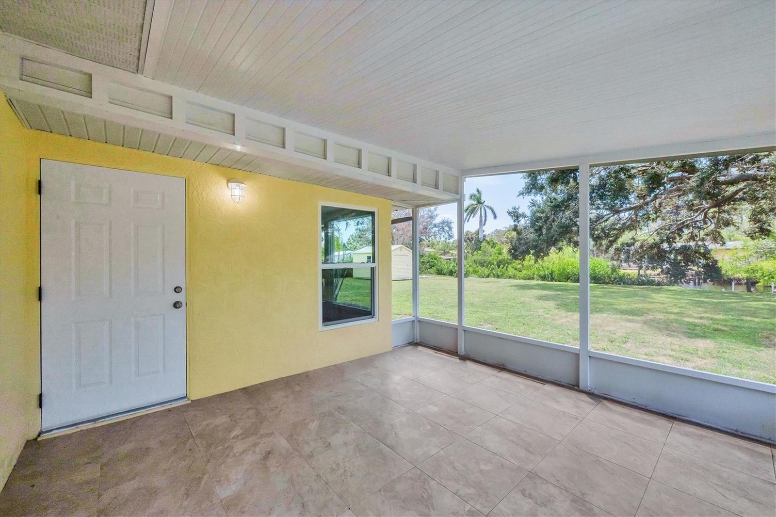NOKOMIS ACRES - Residential
