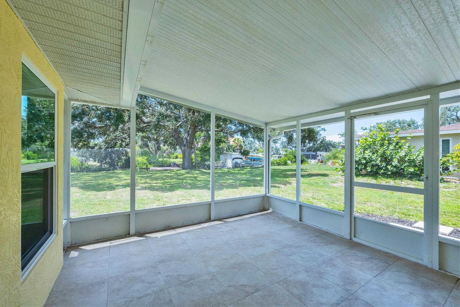 NOKOMIS ACRES - Residential