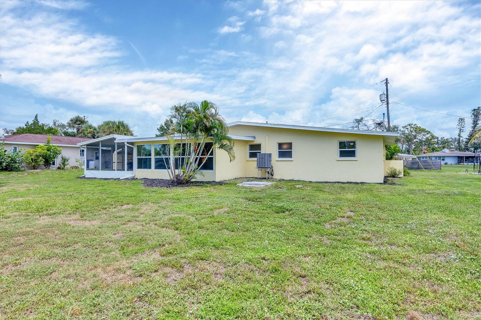 NOKOMIS ACRES - Residential