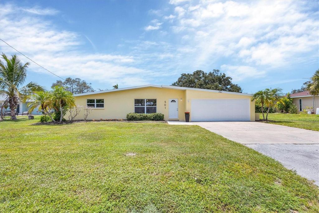 Photo of 501 Dona Drive, Nokomis, FL 34275 (MLS # N6140128)