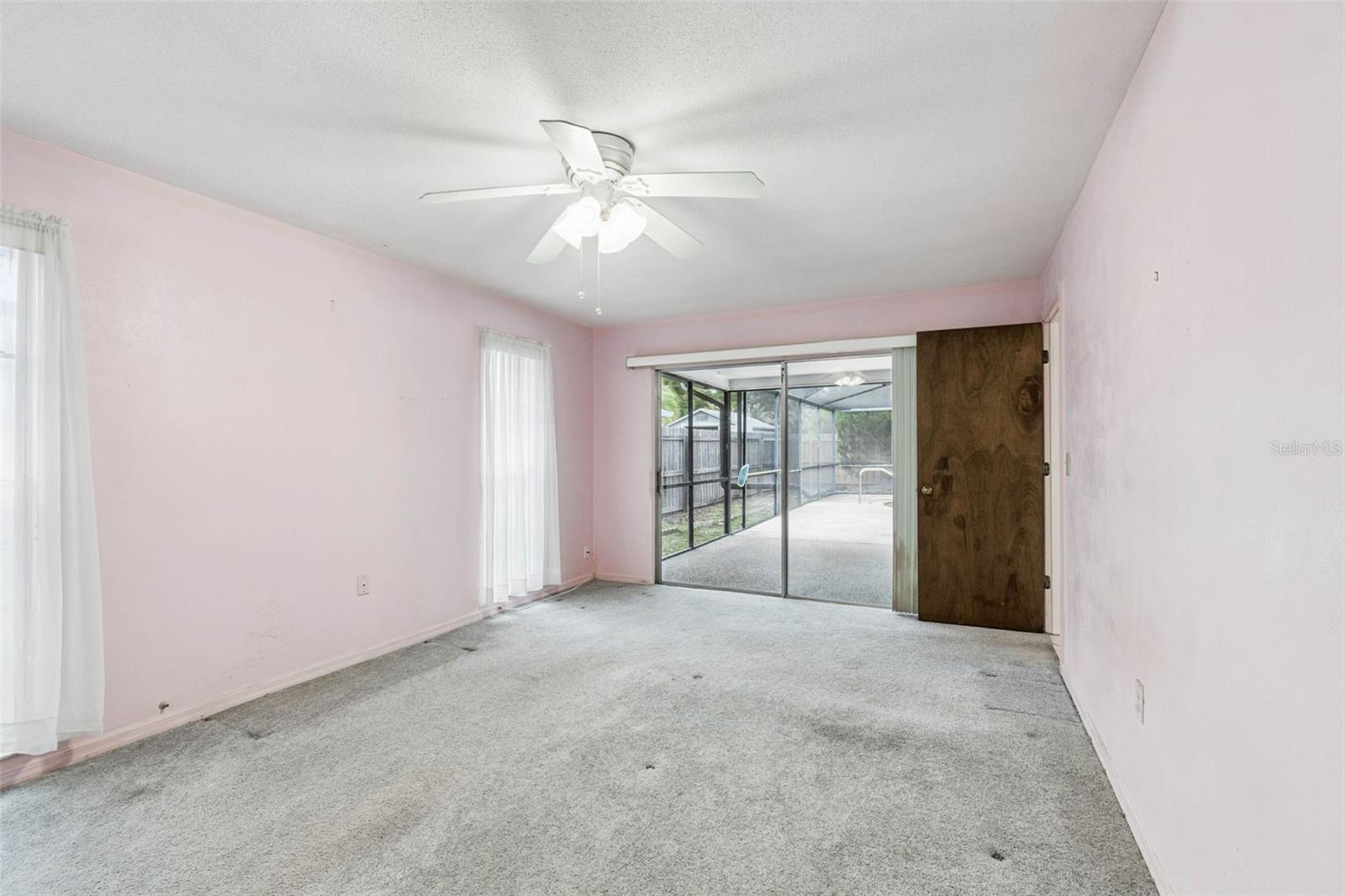 FOX COURT - Residential