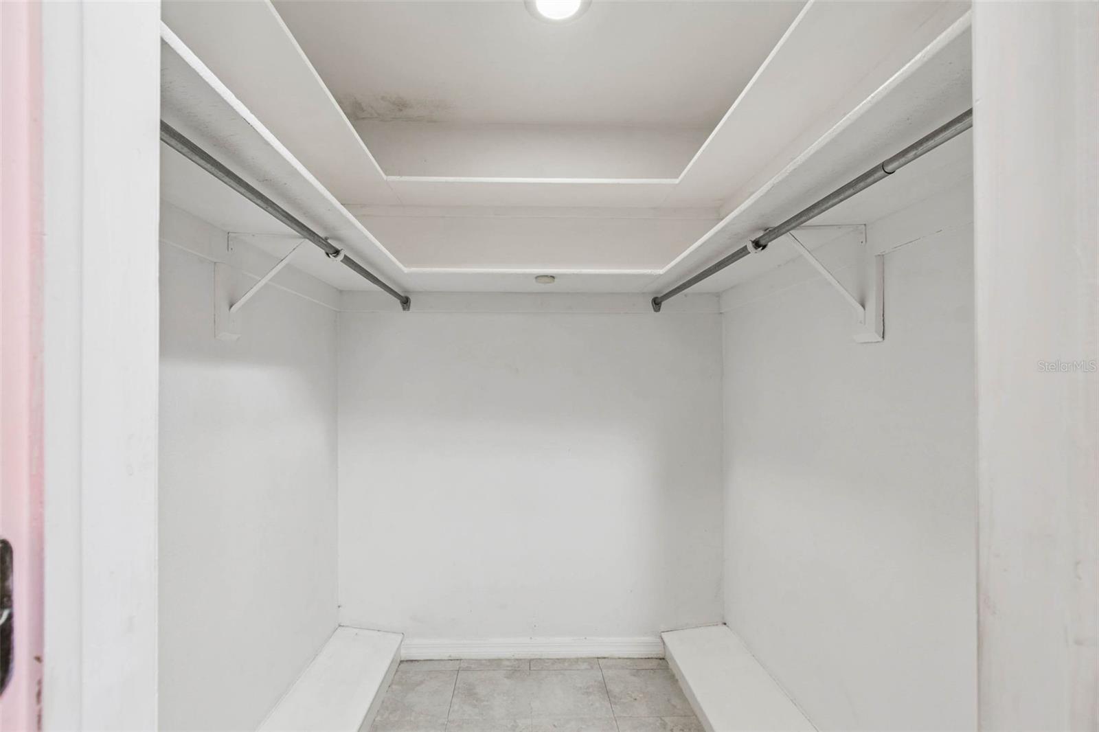 FOX COURT - Residential