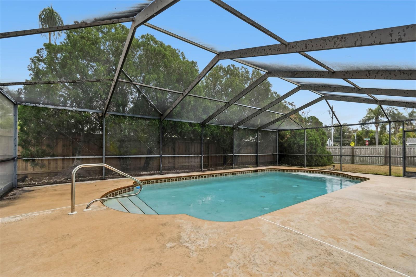 FOX COURT - Residential