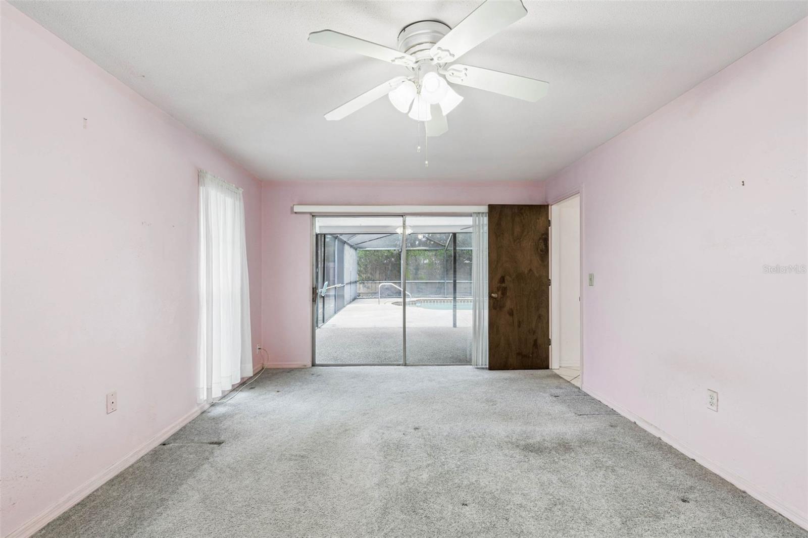 FOX COURT - Residential