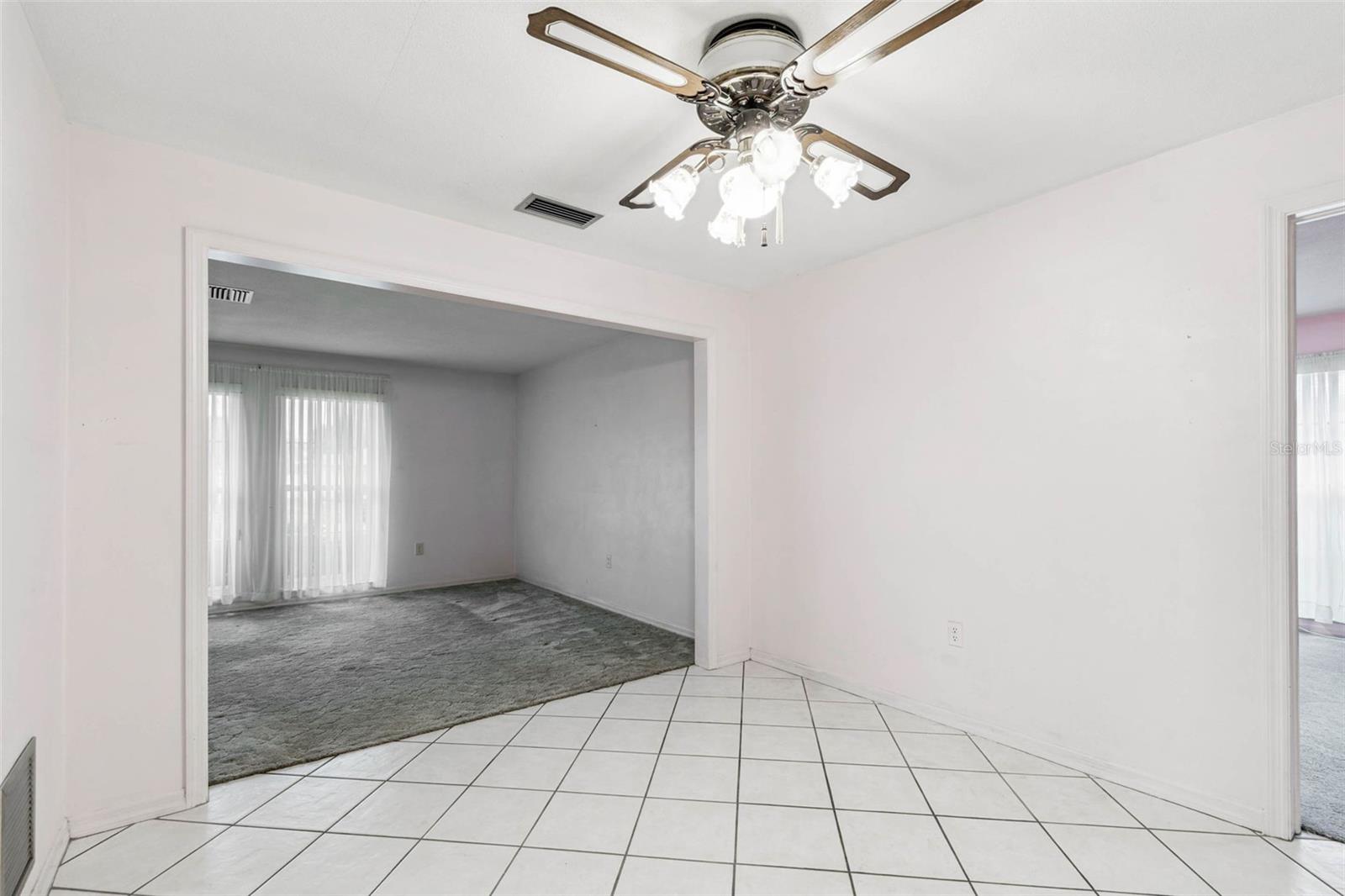 FOX COURT - Residential