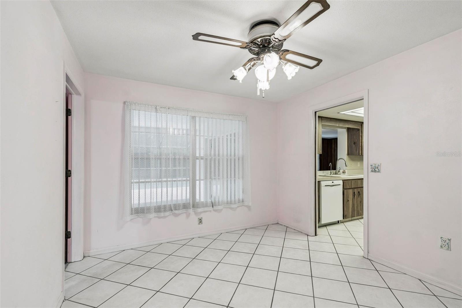 FOX COURT - Residential