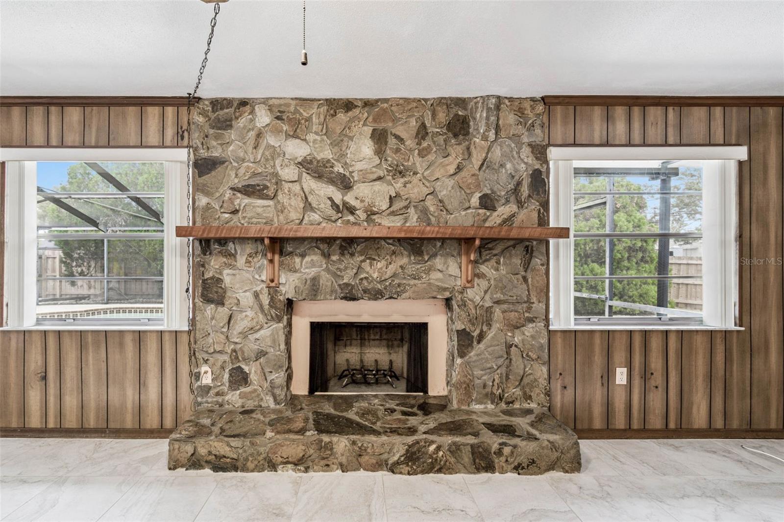 FOX COURT - Residential