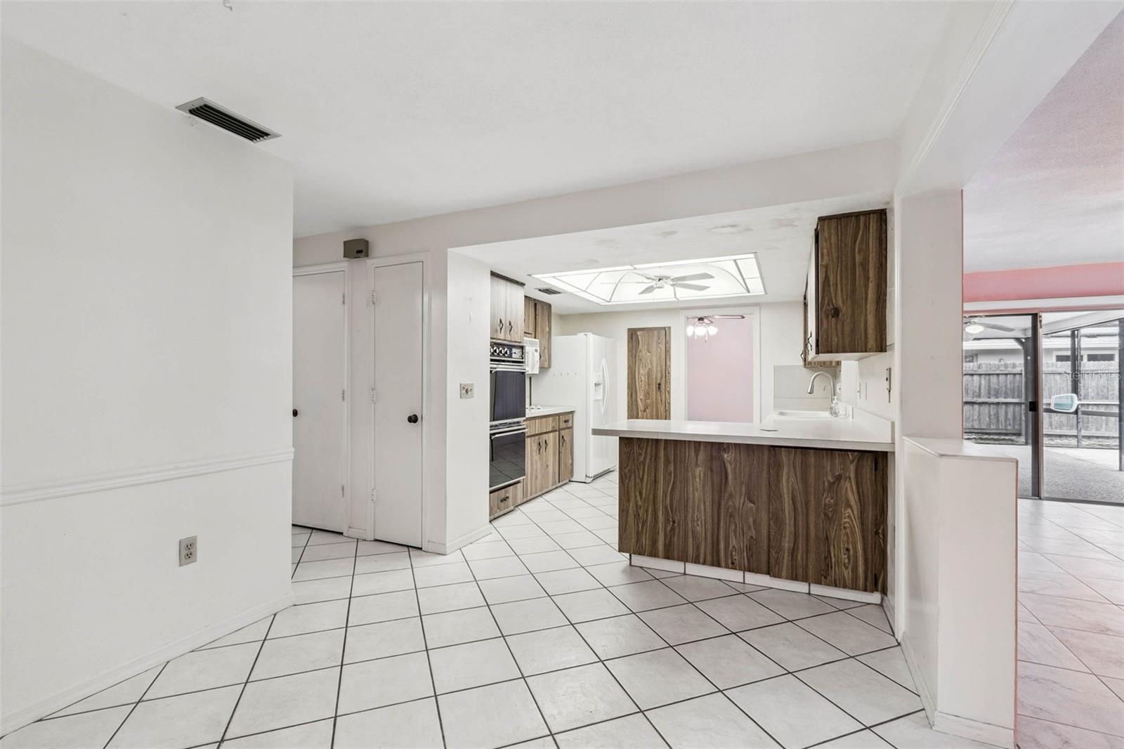 FOX COURT - Residential