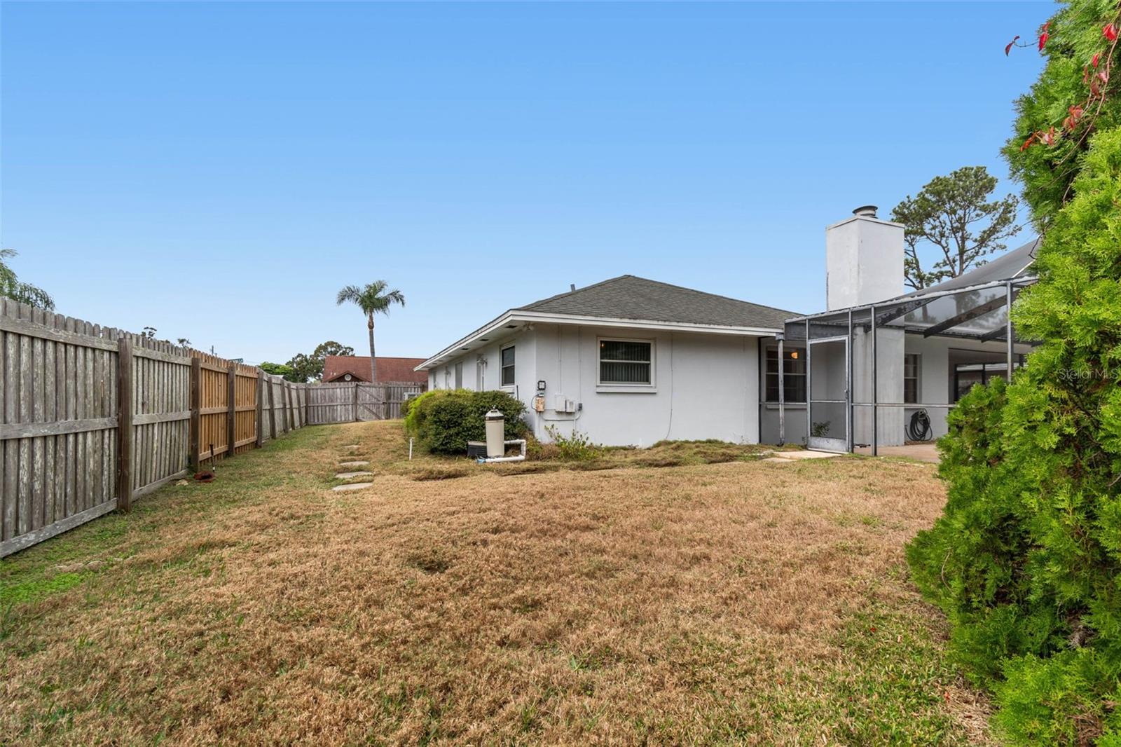 FOX COURT - Residential