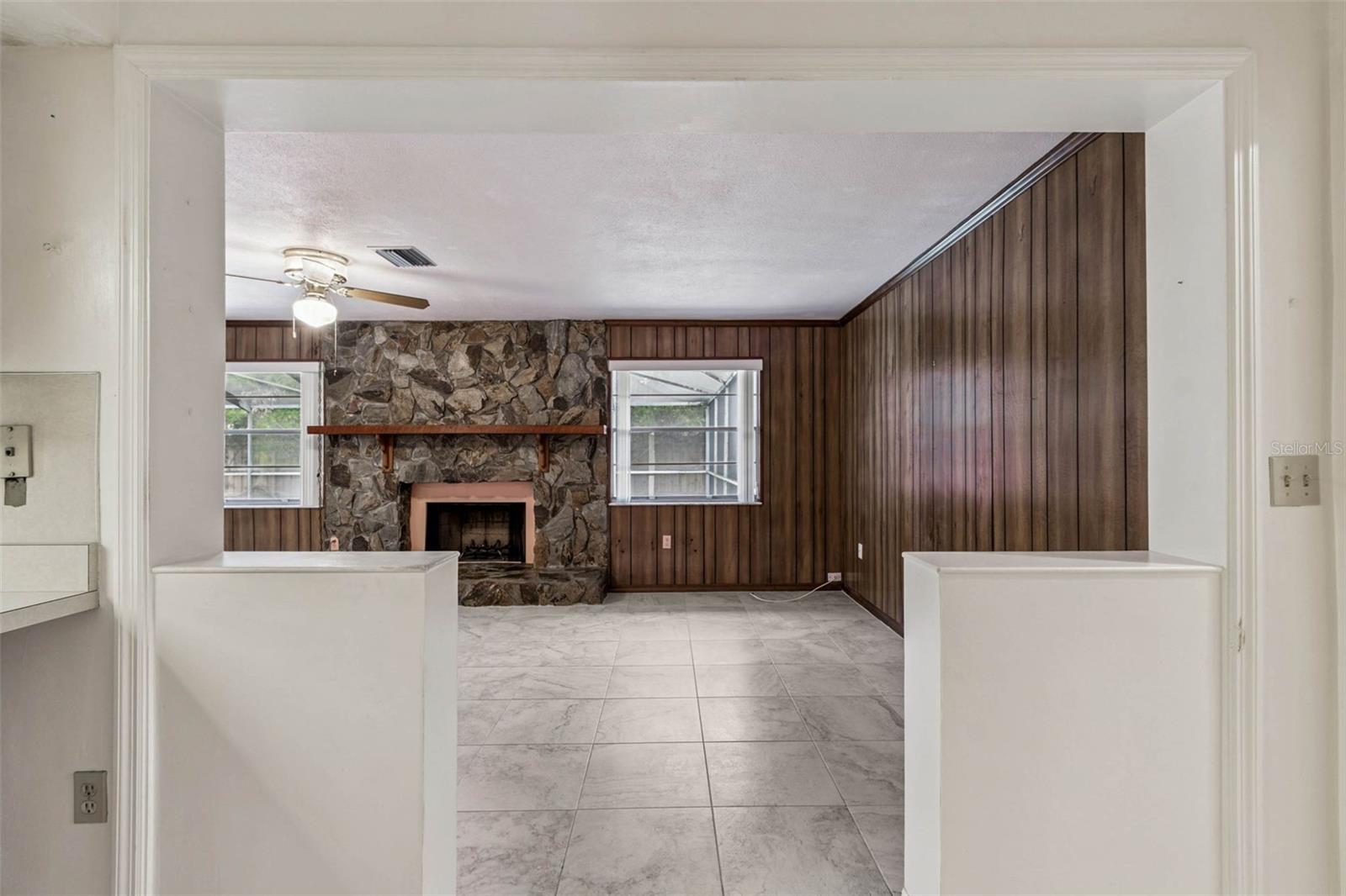 FOX COURT - Residential