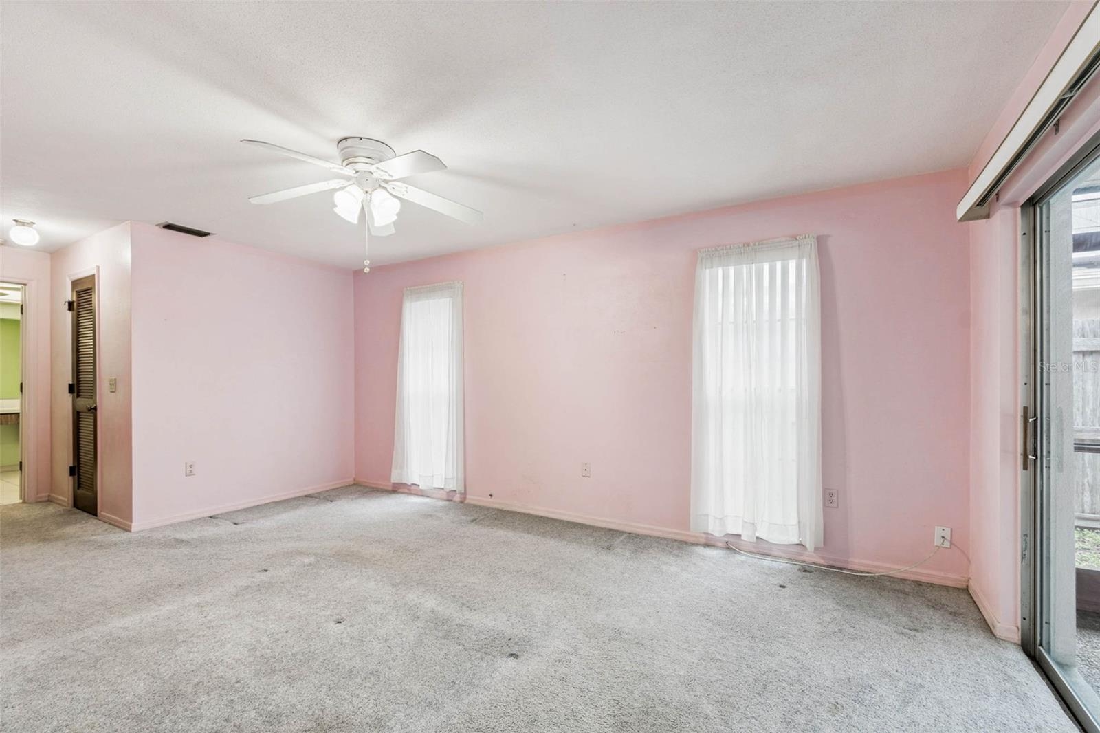 FOX COURT - Residential