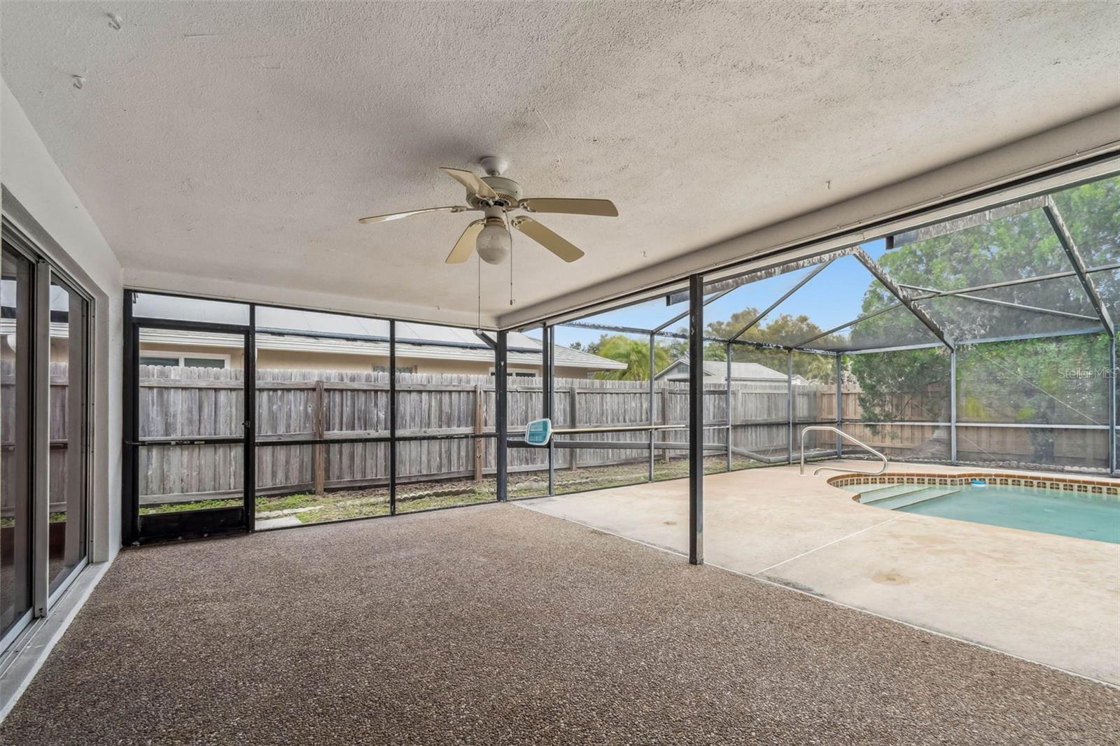 FOX COURT - Residential