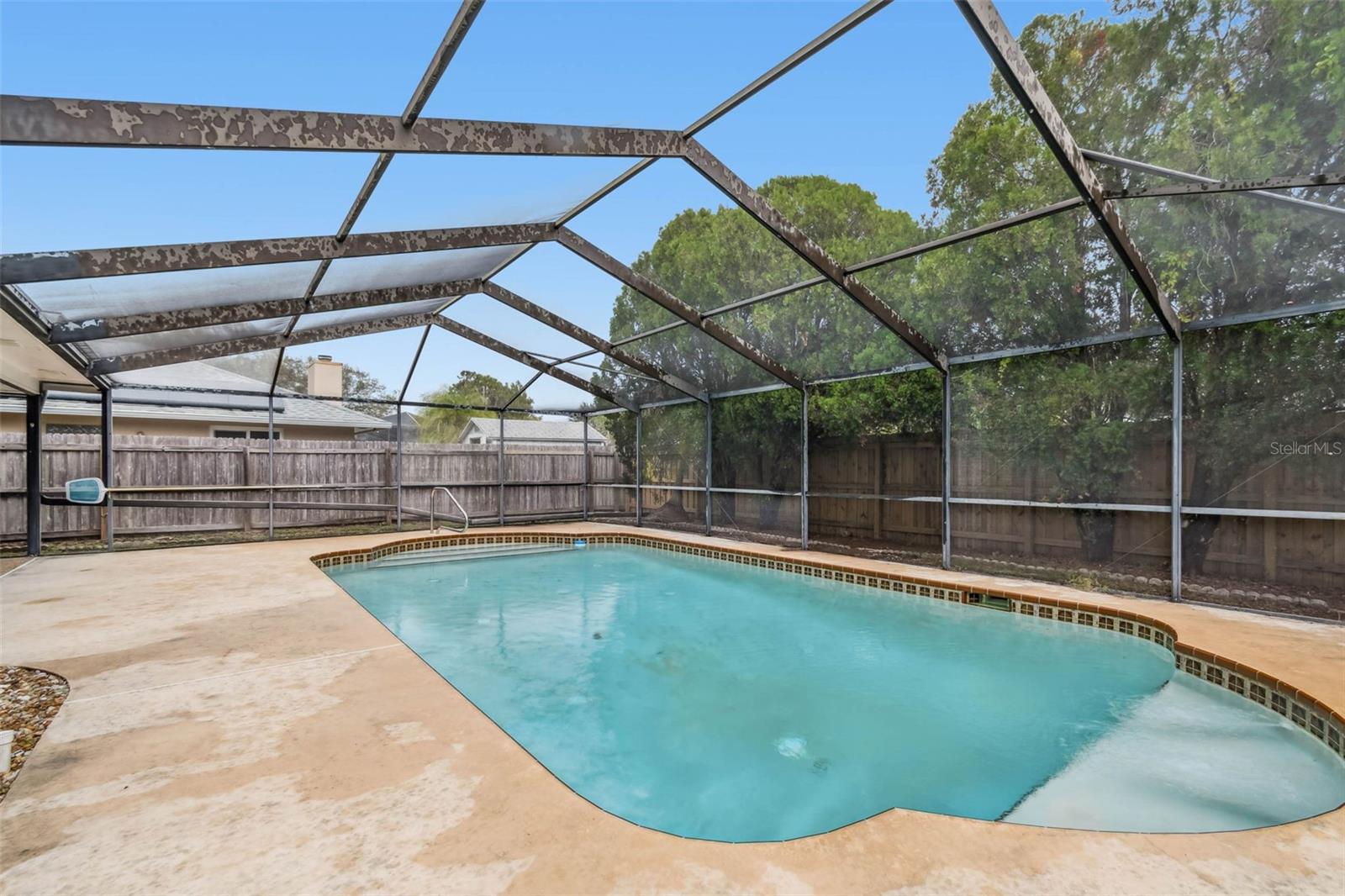 FOX COURT - Residential