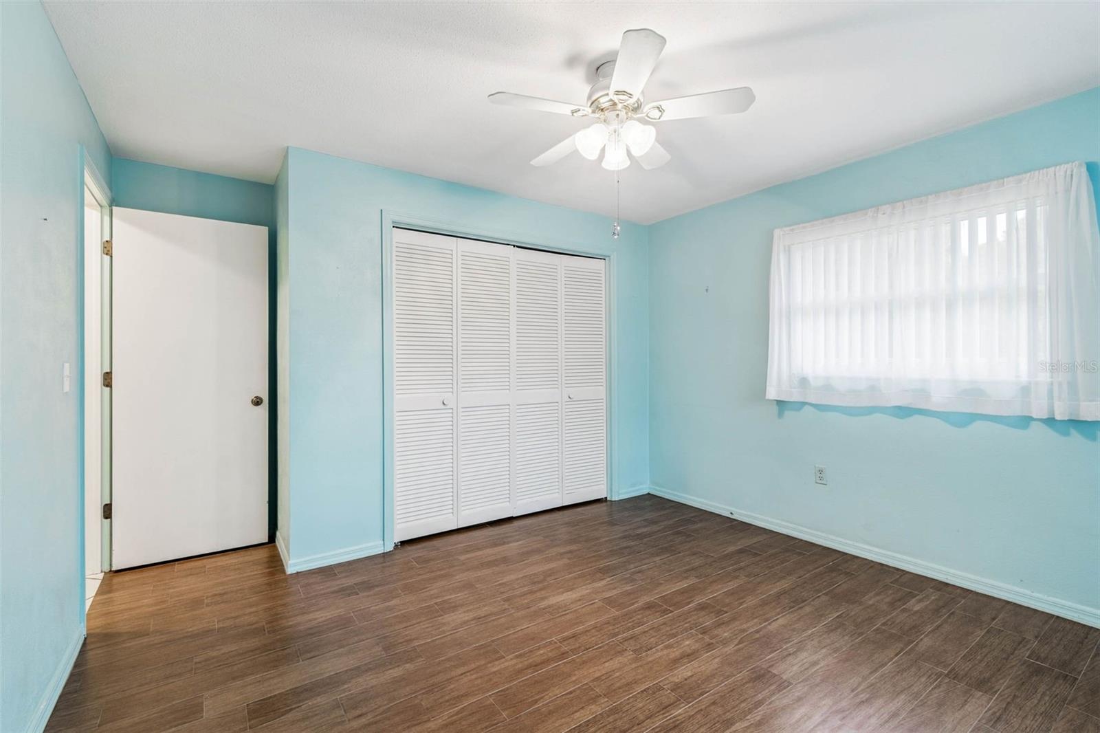 FOX COURT - Residential