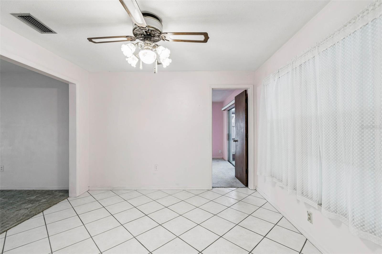 FOX COURT - Residential