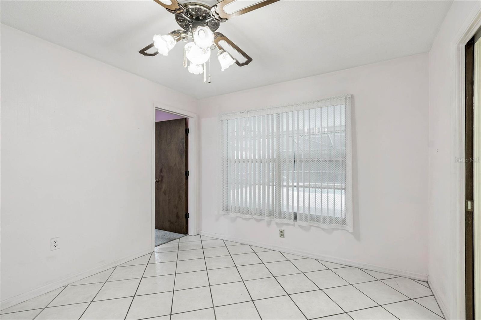 FOX COURT - Residential