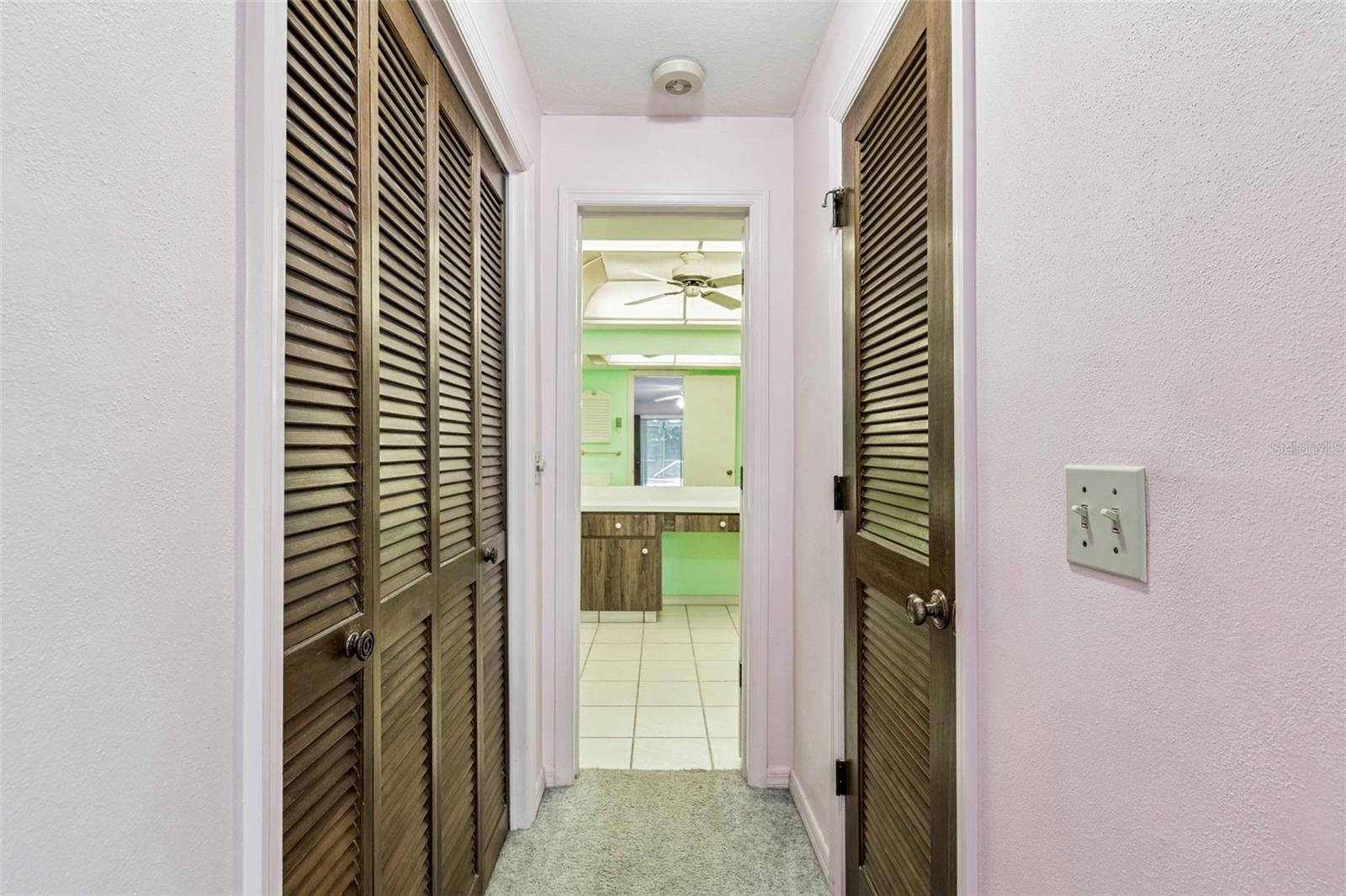 FOX COURT - Residential