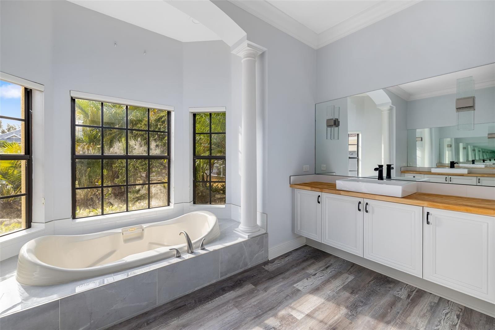 LAKEWOOD RANCH COUNTRY CLUB - Residential