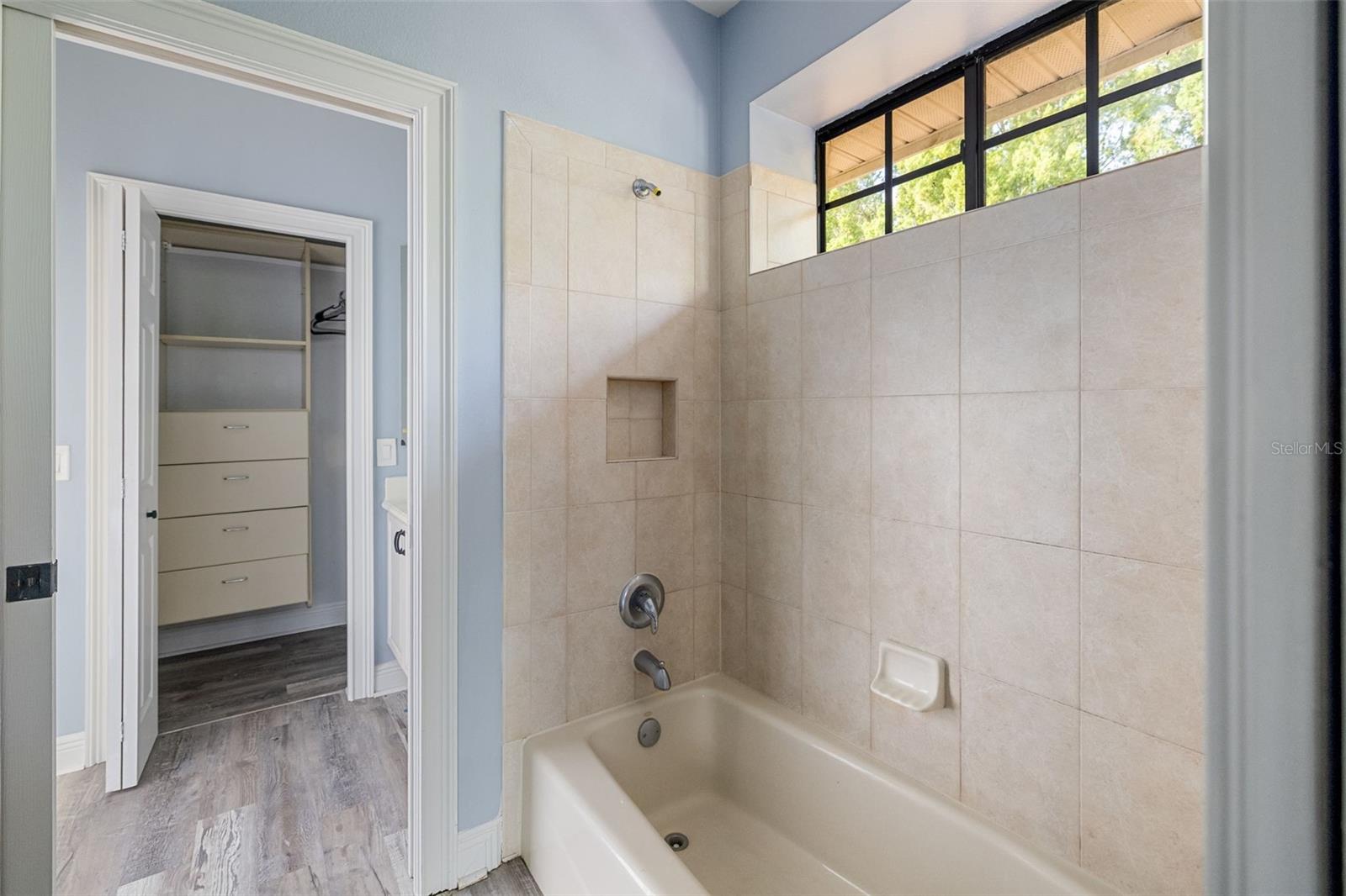 LAKEWOOD RANCH COUNTRY CLUB - Residential