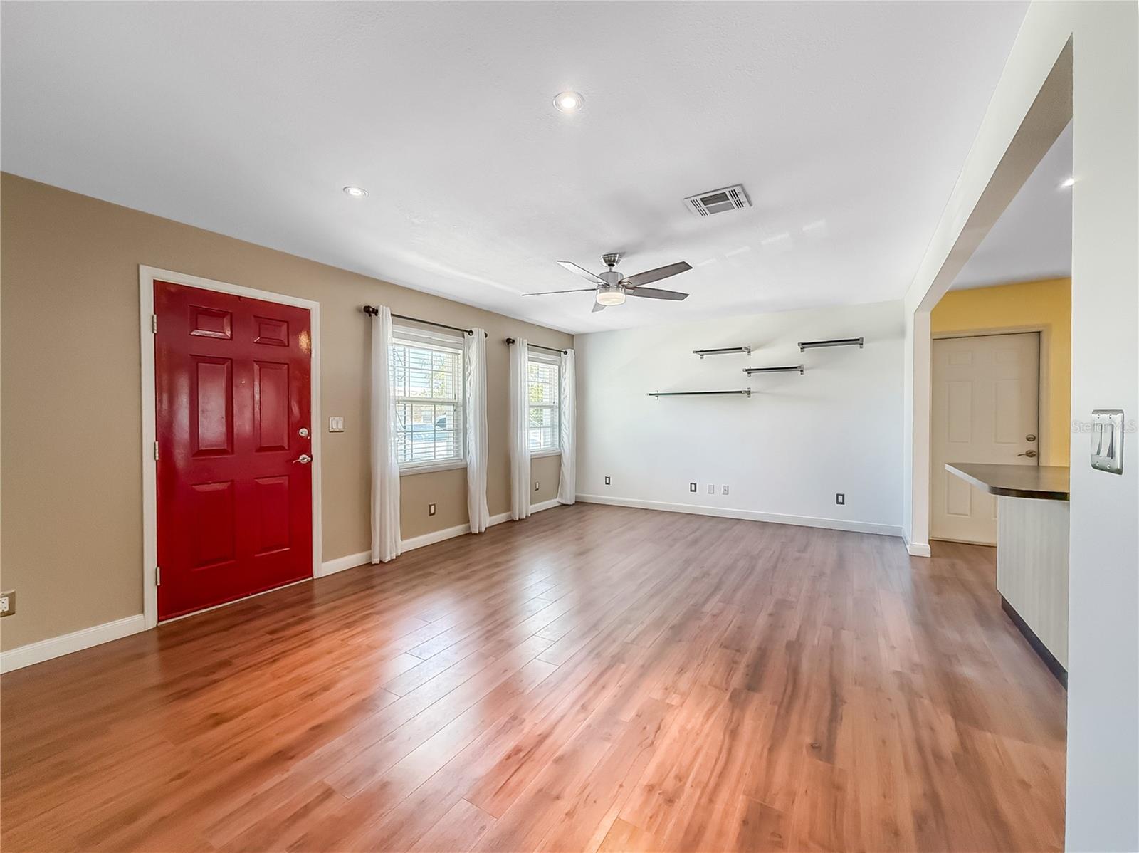 136 POINSETTIA DRIVE